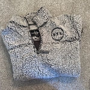 STL fuzzy coat/ sweatshirt